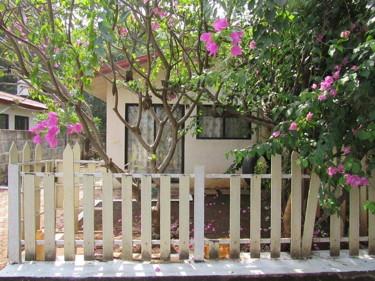 Retreat Chalets, The Nest, At Sparsh Resorts, Karjat Zewnętrze zdjęcie