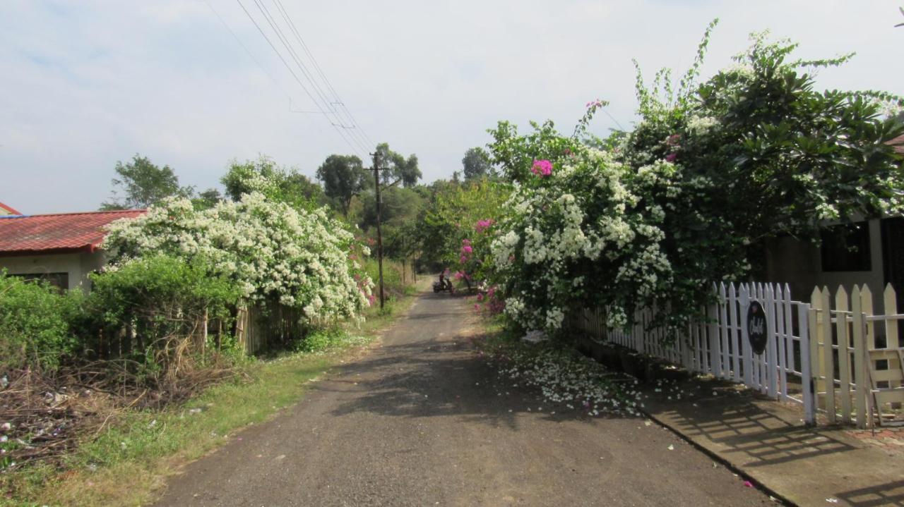 Retreat Chalets, The Nest, At Sparsh Resorts, Karjat Zewnętrze zdjęcie