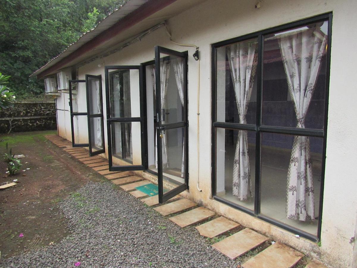 Retreat Chalets, The Nest, At Sparsh Resorts, Karjat Zewnętrze zdjęcie